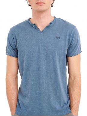 More about FUNKY BUDDHA Men's blue T-Shirt. FBM005-015-04 Dusty Blue.